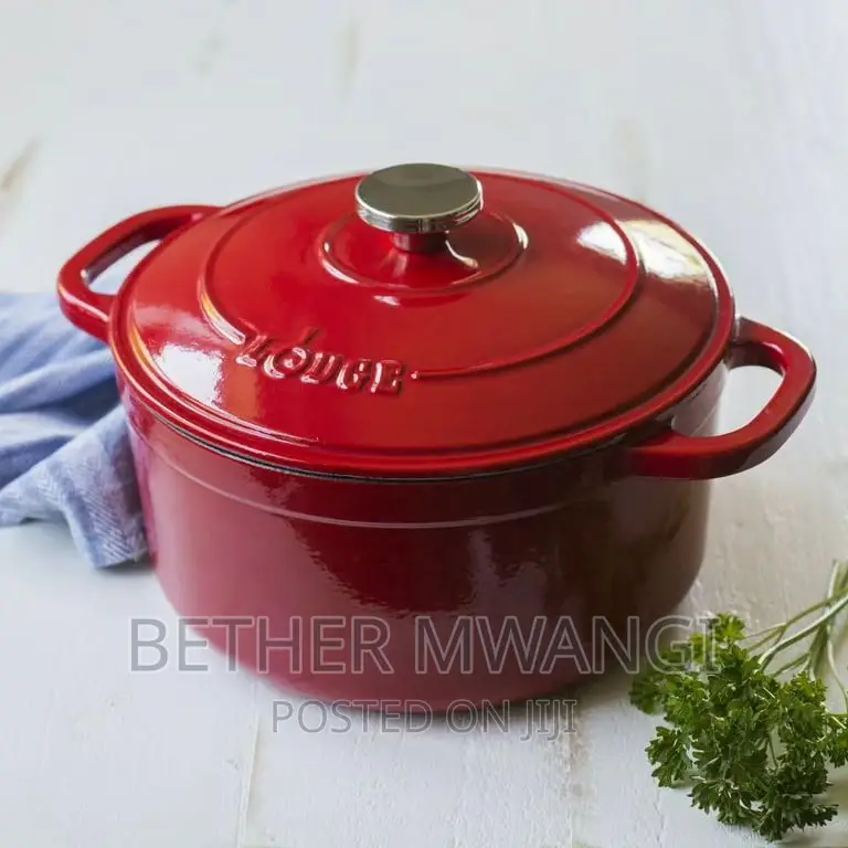 5.2 LTRS Lodge Enamelled Cast Iron Dutch Oven