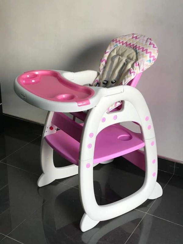 GENERIC CONVERTIBLE 2IN1 BABY HIGH CHAIR/FEEDING CHAIR