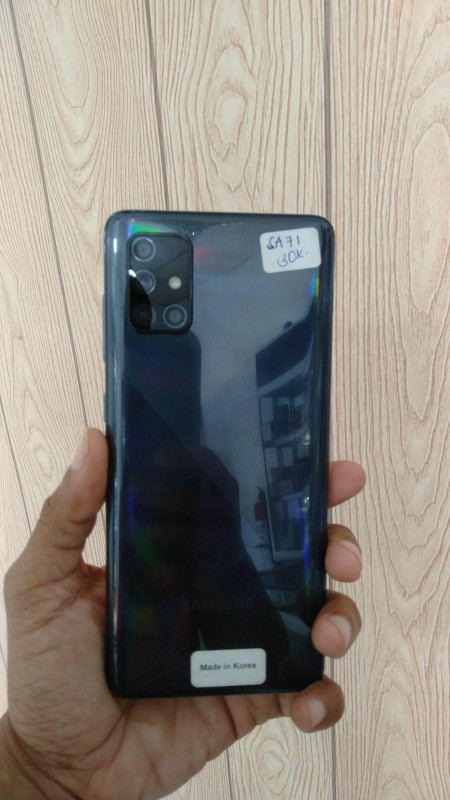 Samsung A71