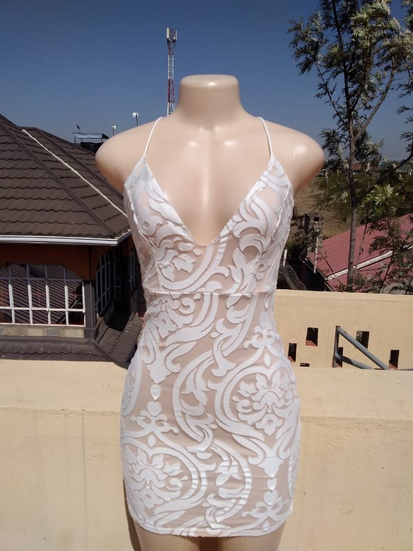 White bodycon dress