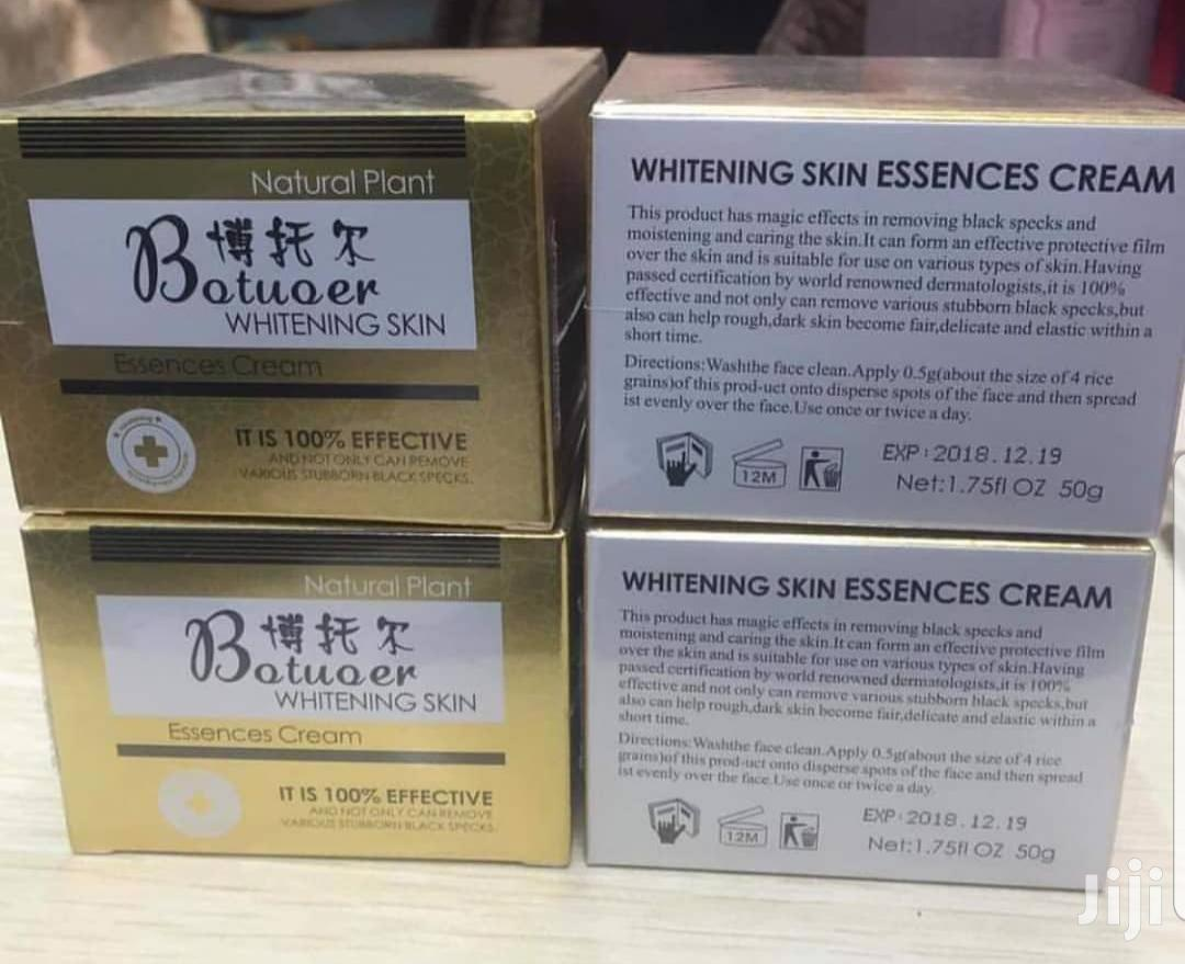 Botuoer Whitening Essence Cream
