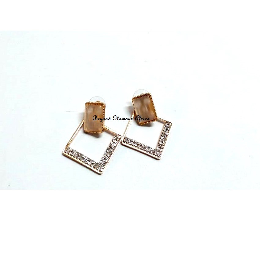 Ladies Gold Tone  Triangular earrings