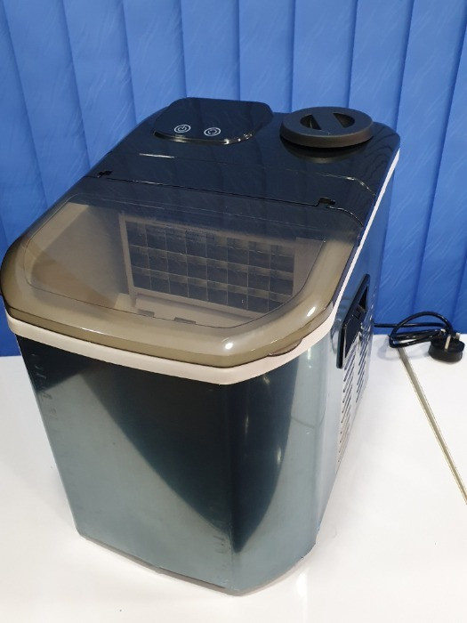 Counter-top Ice Cube Maker Compact Touch Control 24kg /24hrs