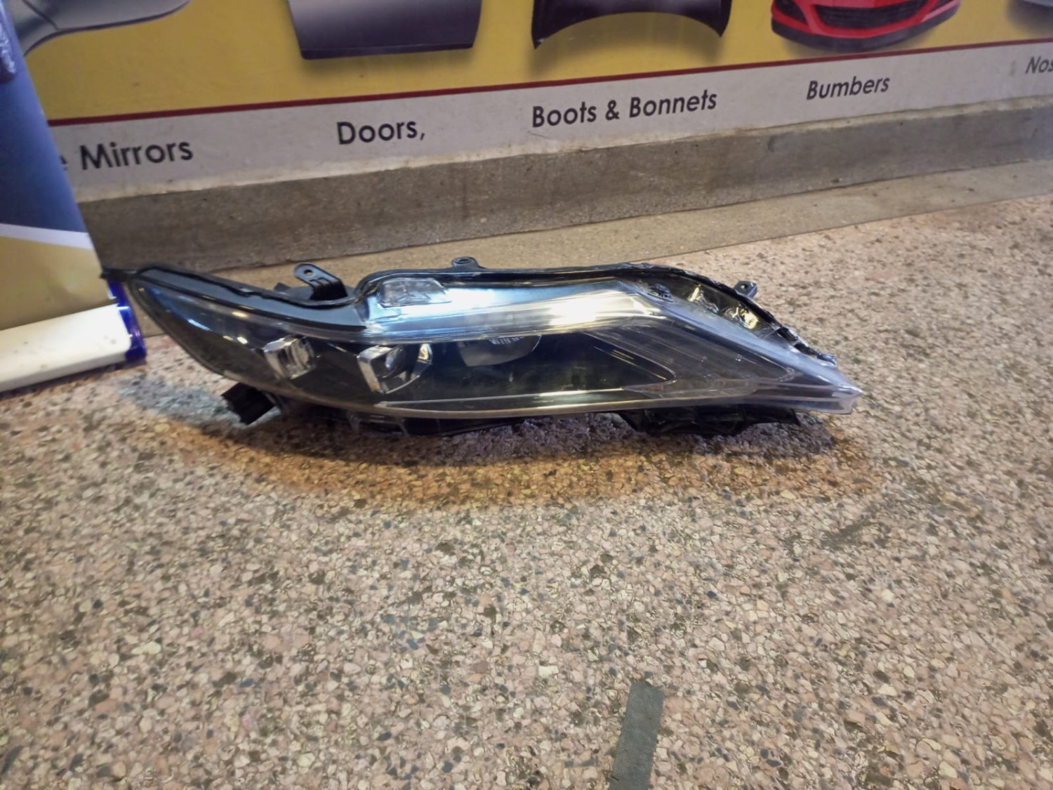 Harrier 2015 headlights