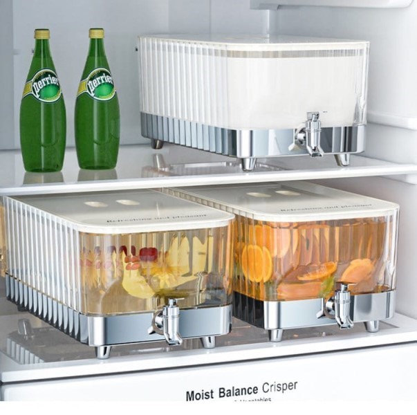 Large-capacity glass jar dispenser with faucet