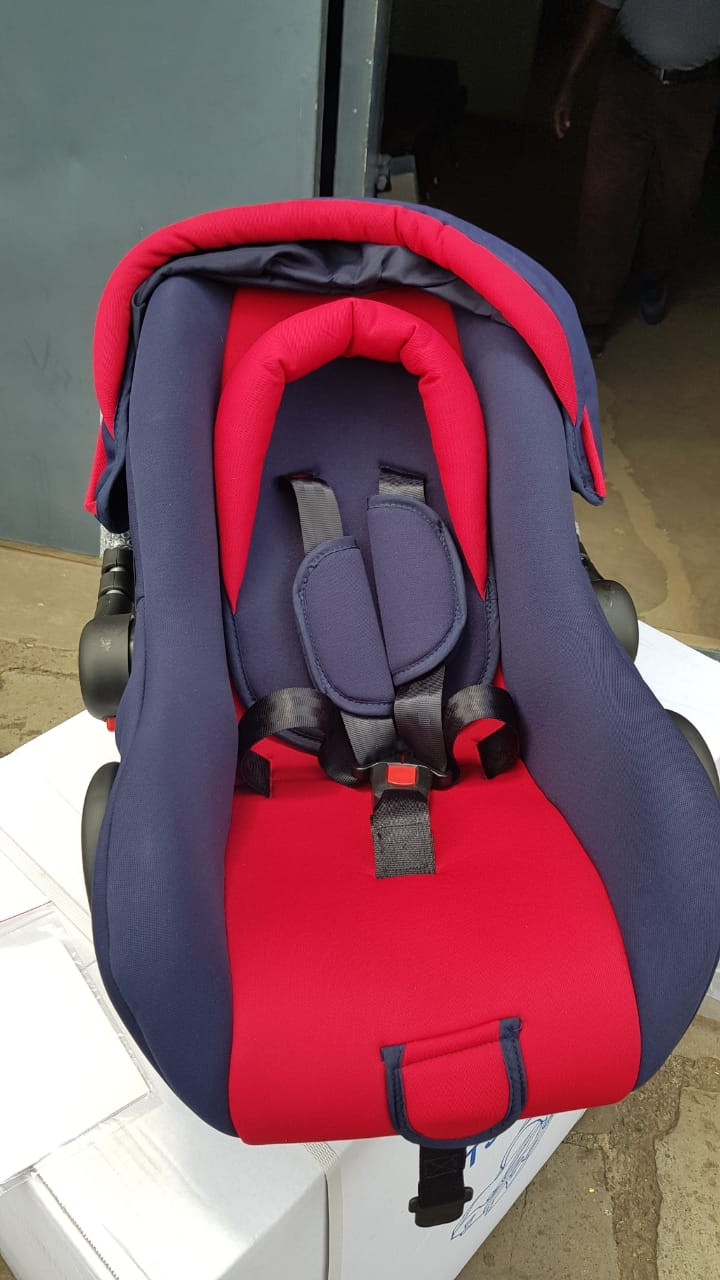 3IN1 CARRYCOT, ROCKER AND CAR SEAT