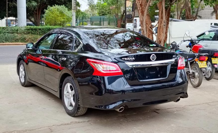 NISSAN TEANA 2016