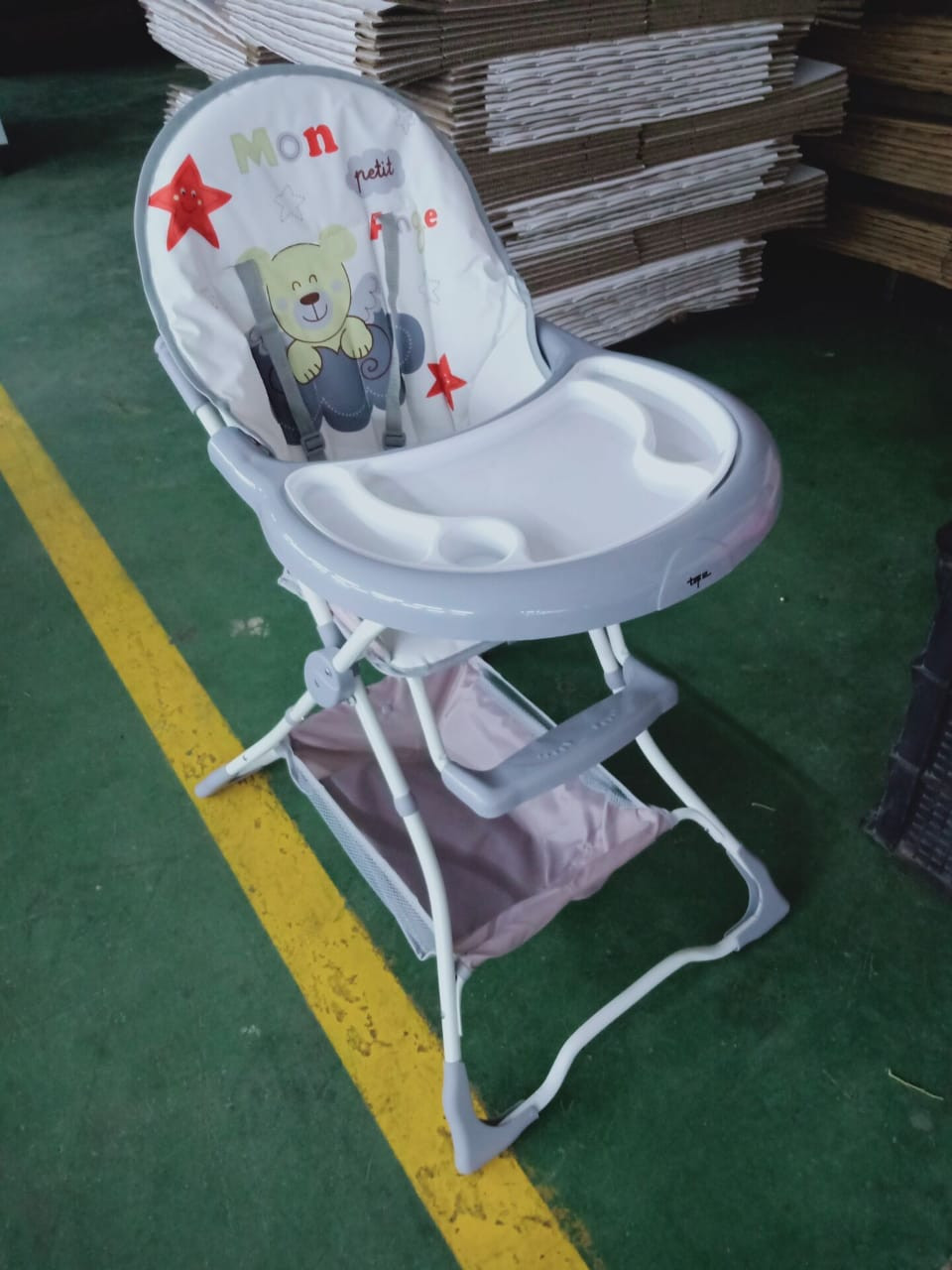 BABY FEEDING CHAIR