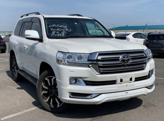 TOYOTA LANDCRUISER V8 ZX 2016, 50K KMS