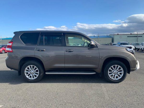 TOYOTA LANDCRUISER PRADO TZ.G 2017