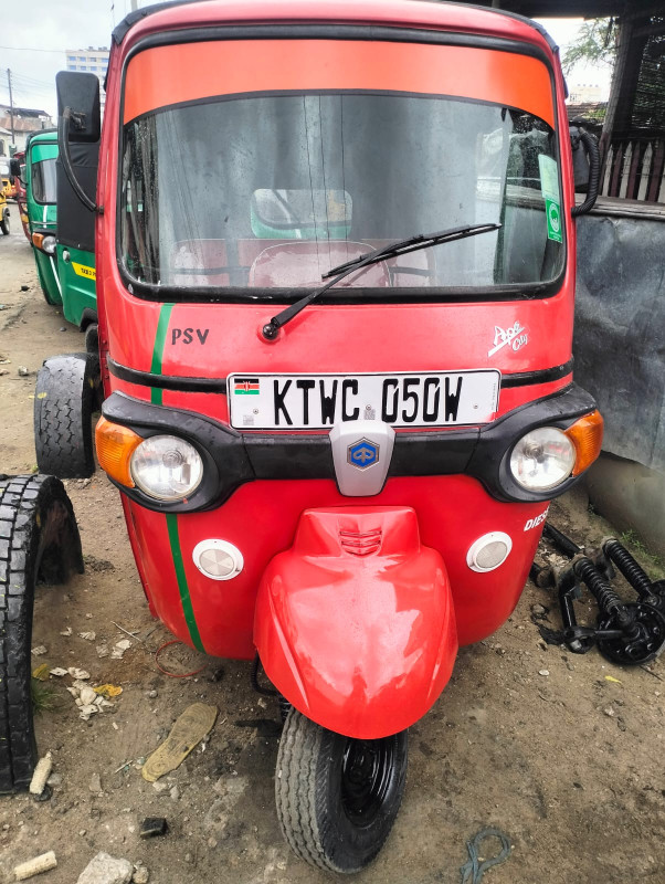 Piaggio Large tuktuk for sale