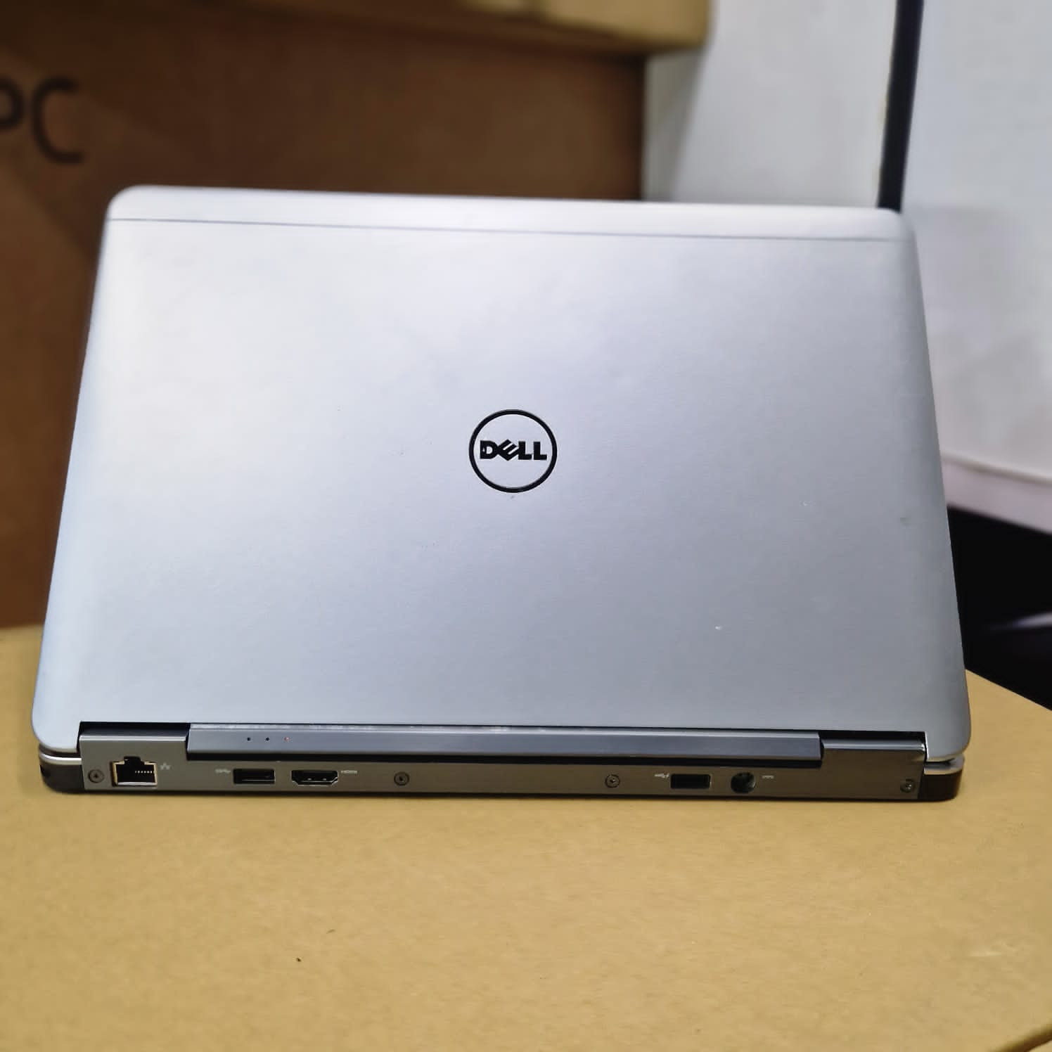 Dell 7240 Core i7 4th gen 8gb/256 gb SSD 12.5 inch