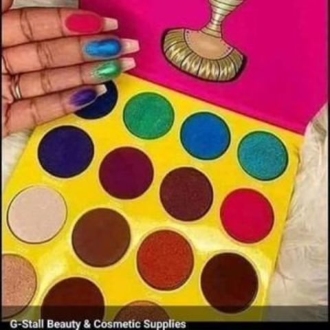 Juvias eyeshadow pallet