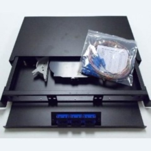 24 Port fiber tray With SC simplex adapters