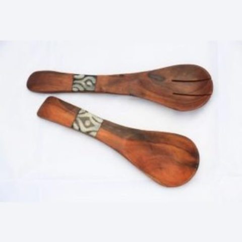 Salad spoons