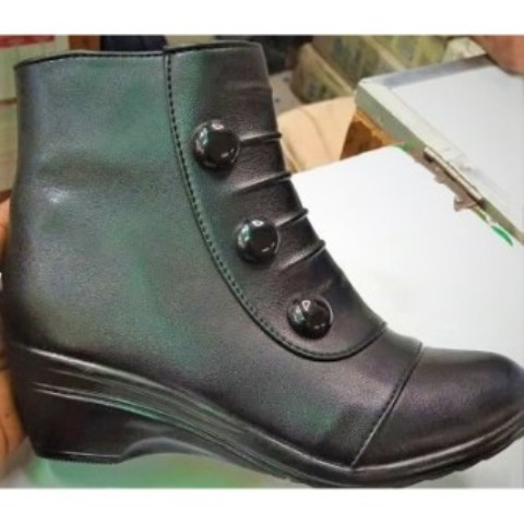 Fashion Ladies' Black Ankle Boots