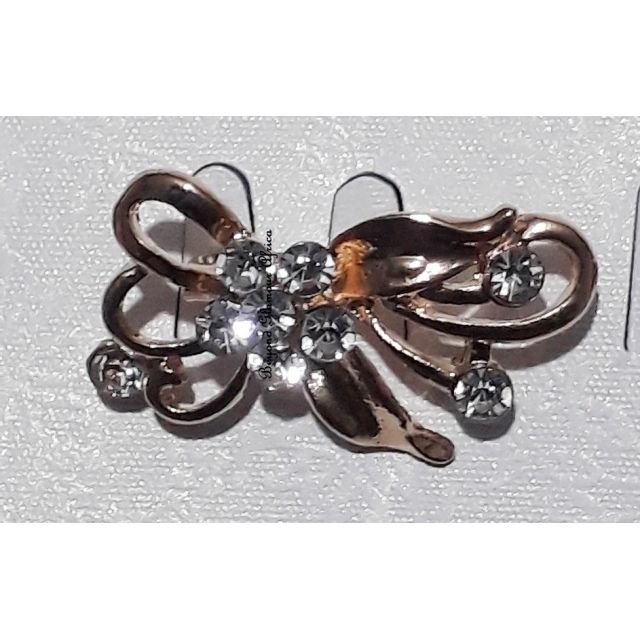 Women's Gold vintage style crystal Brooch