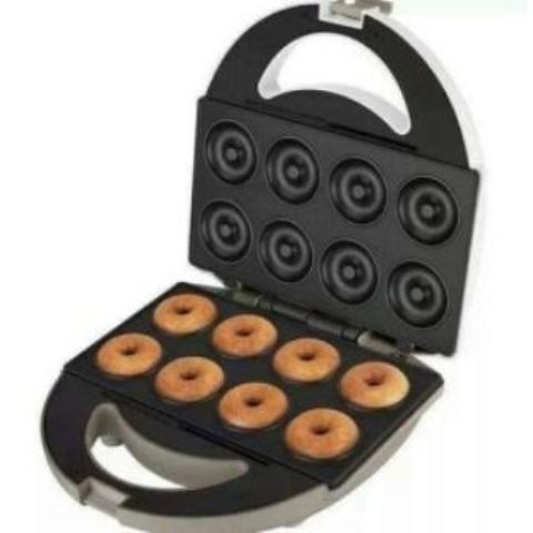 8 piece Donut / Doughnut maker – White & Black