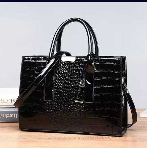 Wet croc leather skin Stylish Sling