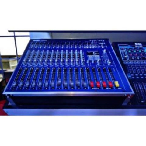 Decibel audio powered mixer with case